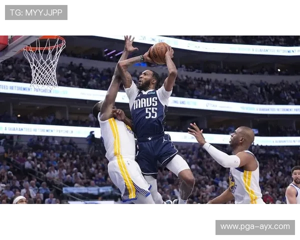 PJ华盛顿加盟独行侠 展现全能身手助力球队新赛季