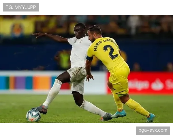 沙勒罗瓦任意球建功，逆转取胜迎状态回暖