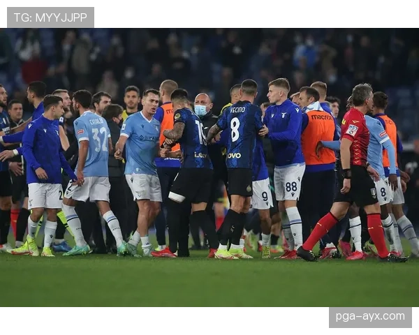 热那亚近期战术解析：防守组织与反击效率持续提升提升