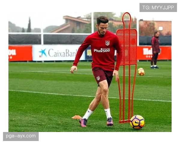 格列兹曼生涯路径解析：从皇家社会新星到法国队战术核心的跃迁